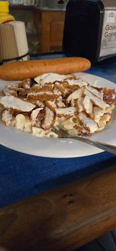 Chicken Bacon Ranch Mac and Cheese