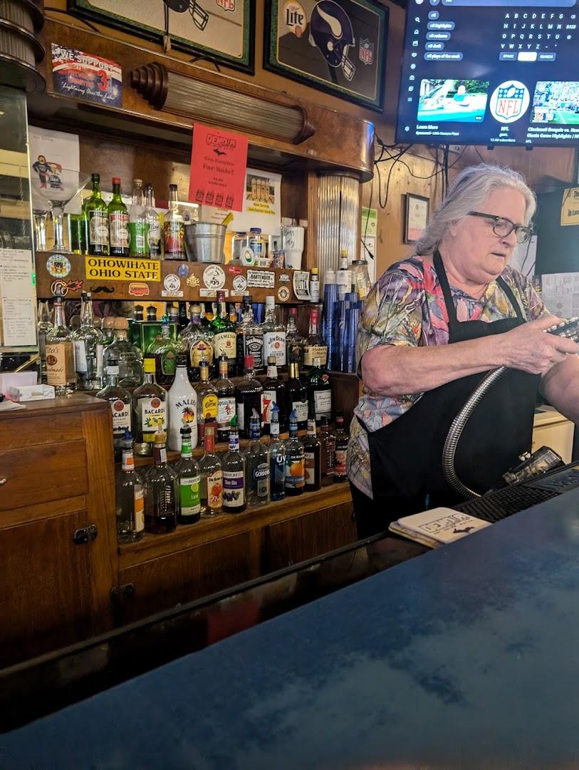 Den-O's Sports Bar